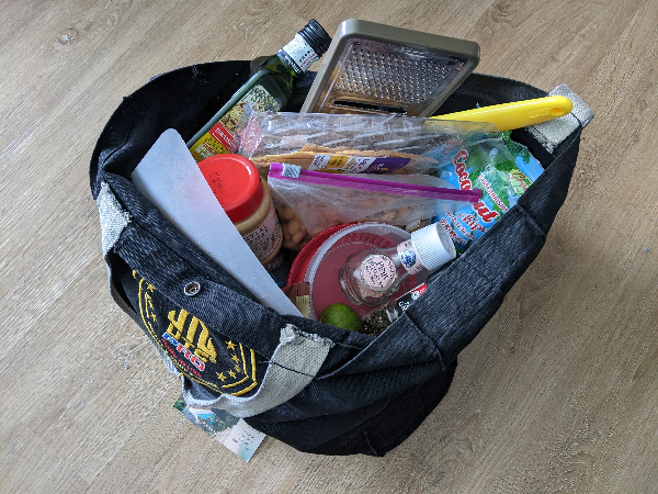 Bag with kitchen supplies